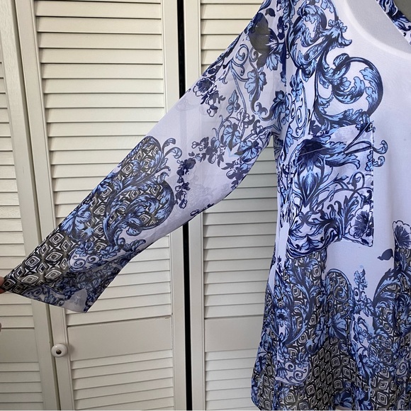 Bellissima sheer patterned blouse L - Picture 6 of 13